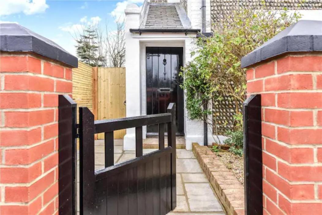 Stylish 2 Bedroom Cottage, Close To Town Centre Worthing Eksteriør billede